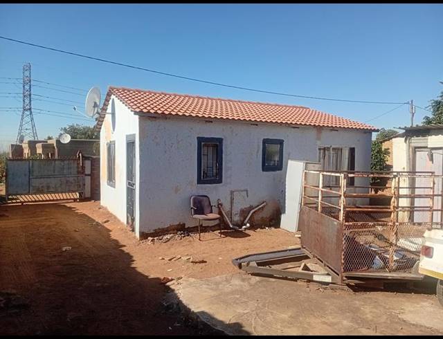 2 BEDROOM HOUSE FOR SALE IN SOSHANGUVE L